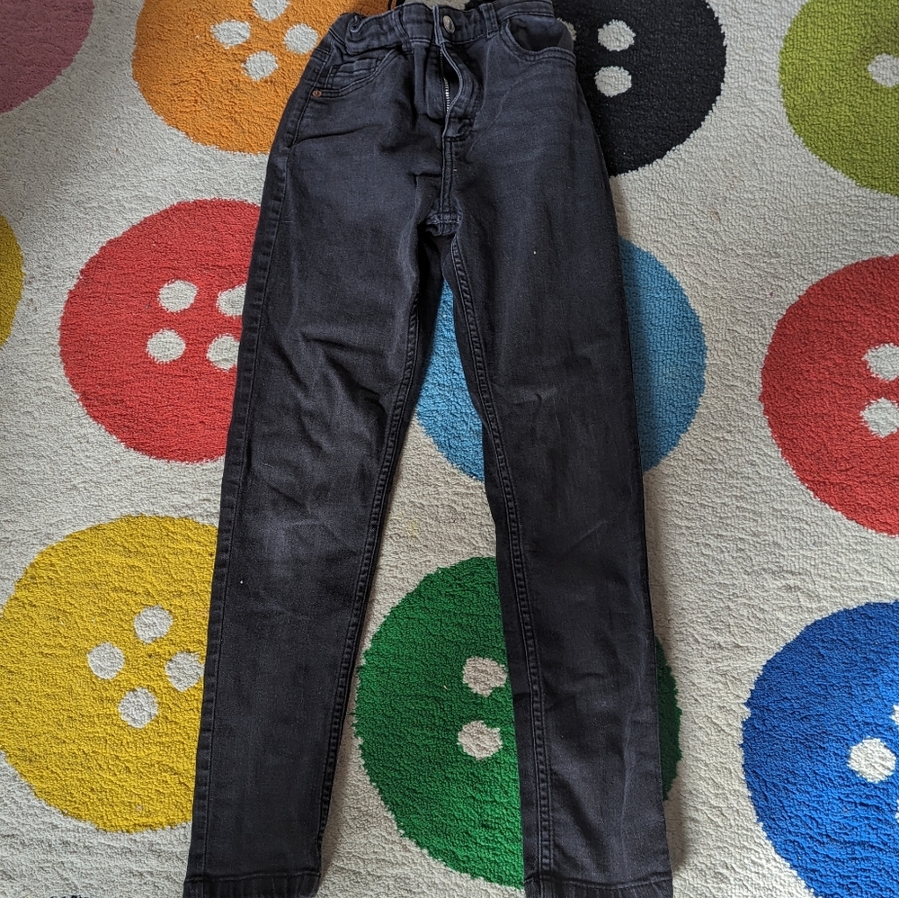 Black Zara jeans
